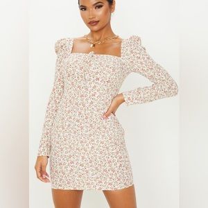 PrettyLittleThing Cream Floral Square Neck Shift Dress Women’s Size 2